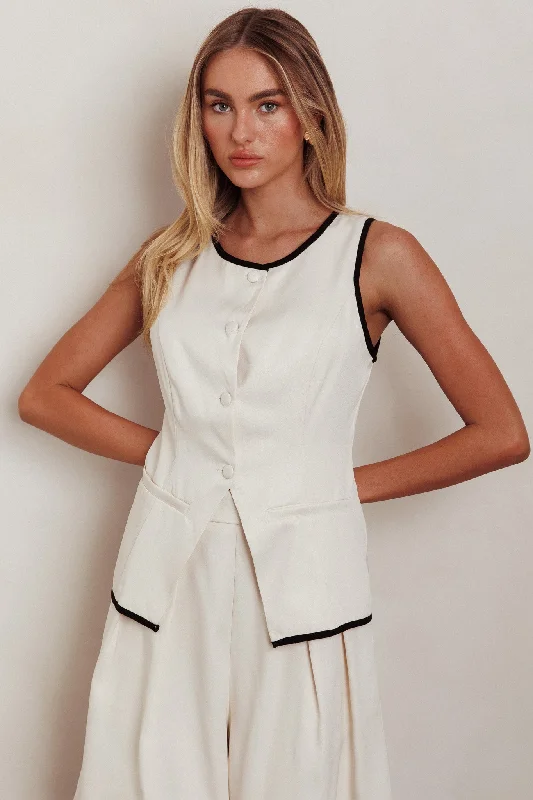 Janna Sleeveless Buttoned Top Oat